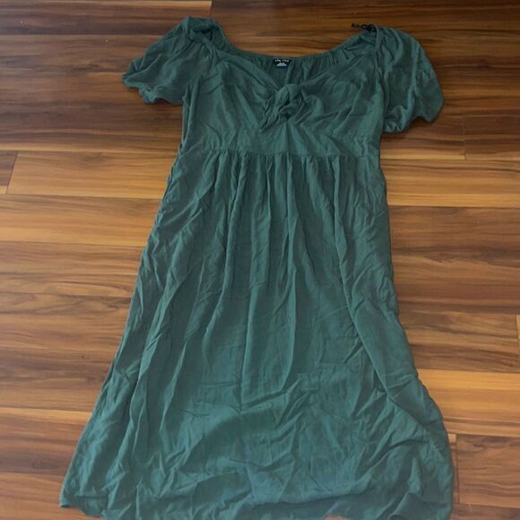 City Chic Dresses & Skirts - City Chic maxi dress